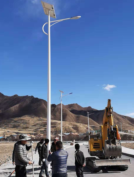 甘南碌曲10米托喀依乡太阳能路灯项目