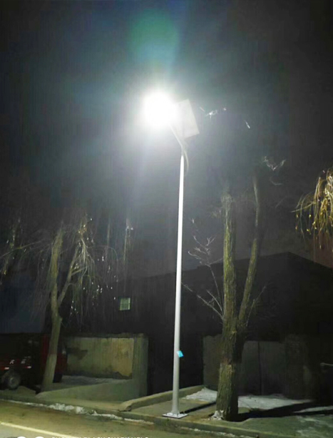 积石山县托喀依乡太阳能路灯项目