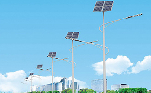 北方冬季托喀依乡太阳能路灯的保养要点