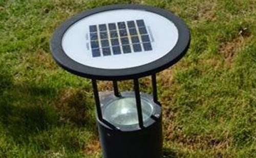 别墅庭院氛围营造：托喀依乡草坪灯选型与布光技巧